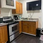 Niagara Contemporary Stay
